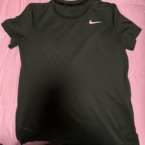 Nike shirt women’s xs